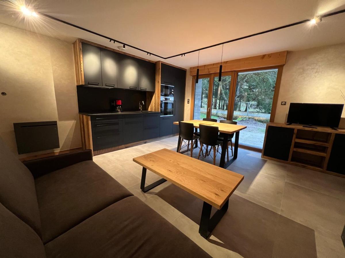 Gite Roche Des Ducs Avec Piscine Toute L'Annee, Spa, Sauna, Hammam Rochesson Exteriör bild