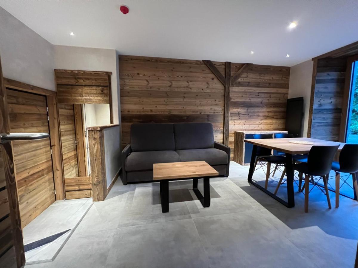 Gite Roche Des Ducs Avec Piscine Toute L'Annee, Spa, Sauna, Hammam Rochesson Exteriör bild