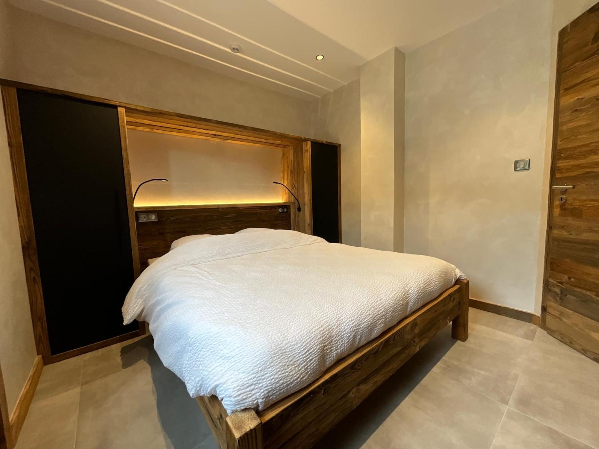 Gite Roche Des Ducs Avec Piscine Toute L'Annee, Spa, Sauna, Hammam Rochesson Exteriör bild