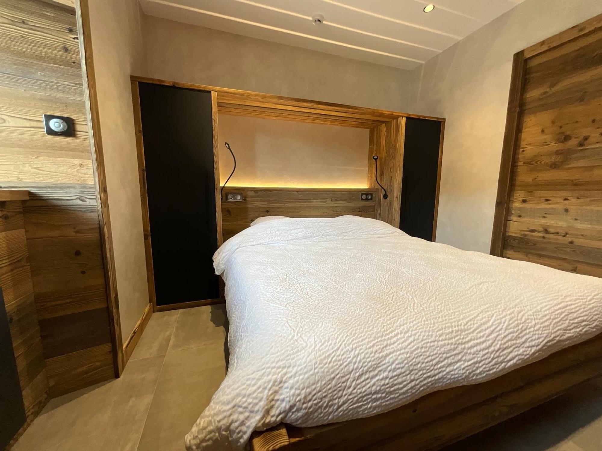 Gite Roche Des Ducs Avec Piscine Toute L'Annee, Spa, Sauna, Hammam Rochesson Exteriör bild