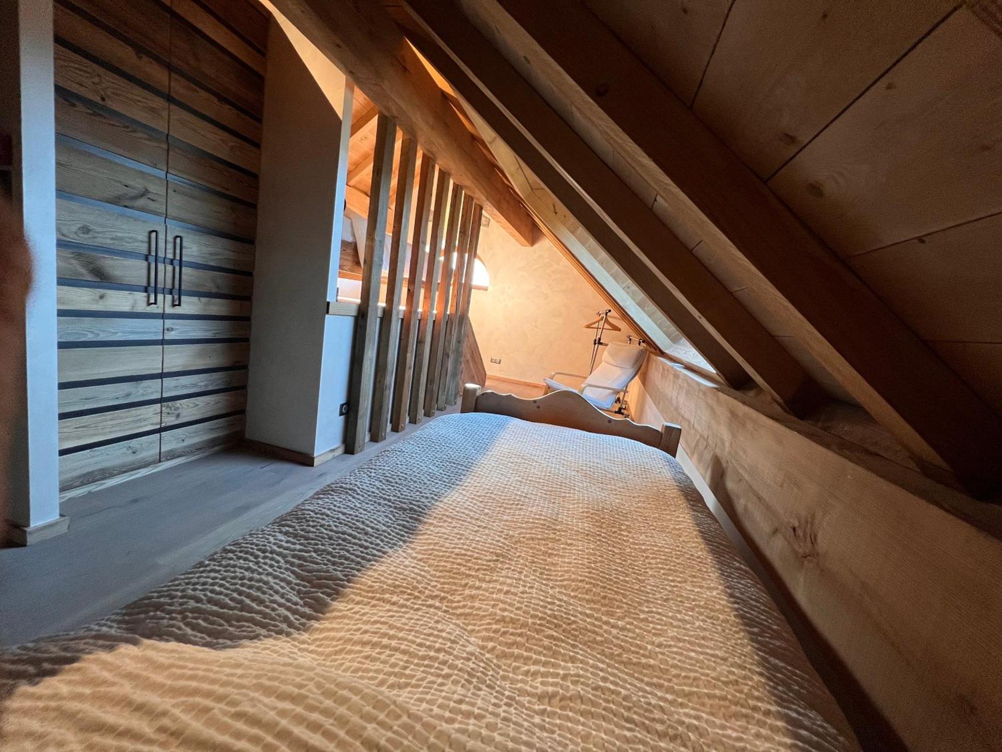 Gite Roche Des Ducs Avec Piscine Toute L'Annee, Spa, Sauna, Hammam Rochesson Exteriör bild